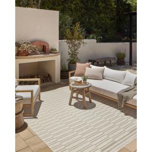 Loloi Amber Lewis Malibu Collection MAB-01 Ivory/Dove 6′-4″ x 9′-2″ Area Rug(Tan / Ivory)