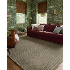 Loloi Chris Loves Julia Henry Collection HEY-01 Charcoal/Ivory 3′-6″ x 5′-6″, .50″ Pile Height, Accent Rug(Olive / Ivory)