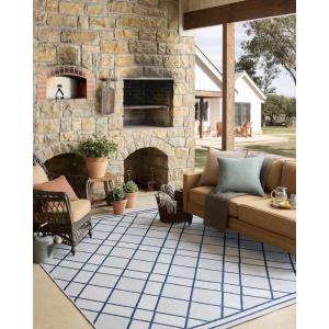 Loloi Easton Collection ESN-05 Wheat/Ivory 6′-7″ x 9′-4″ Area Rug(Ivory / Denim)