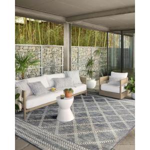 Loloi Rainier Collection RAI-03 Natural/Ivory 5′-3″ x 7′-7″ Area Rug(Dark Blue / Ivory)