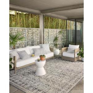 Loloi Rainier Collection RAI-03 Natural/Ivory 5′-3″ x 7′-7″ Area Rug(Pebble / Ivory)
