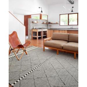 Loloi II Sawyer Collection SAW-01 Black 7′-6″ x 9′-6″ Area Rug(Black)